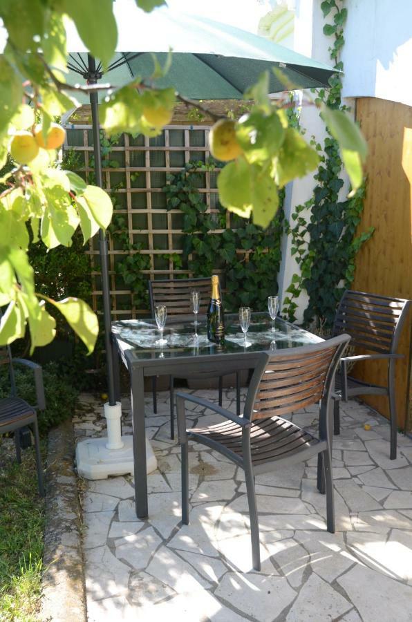 Jardin Du Petit Gatsby Apartment Carcassonne Ngoại thất bức ảnh